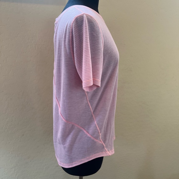 Swiftly tech S/S top - Picture 2 of 7